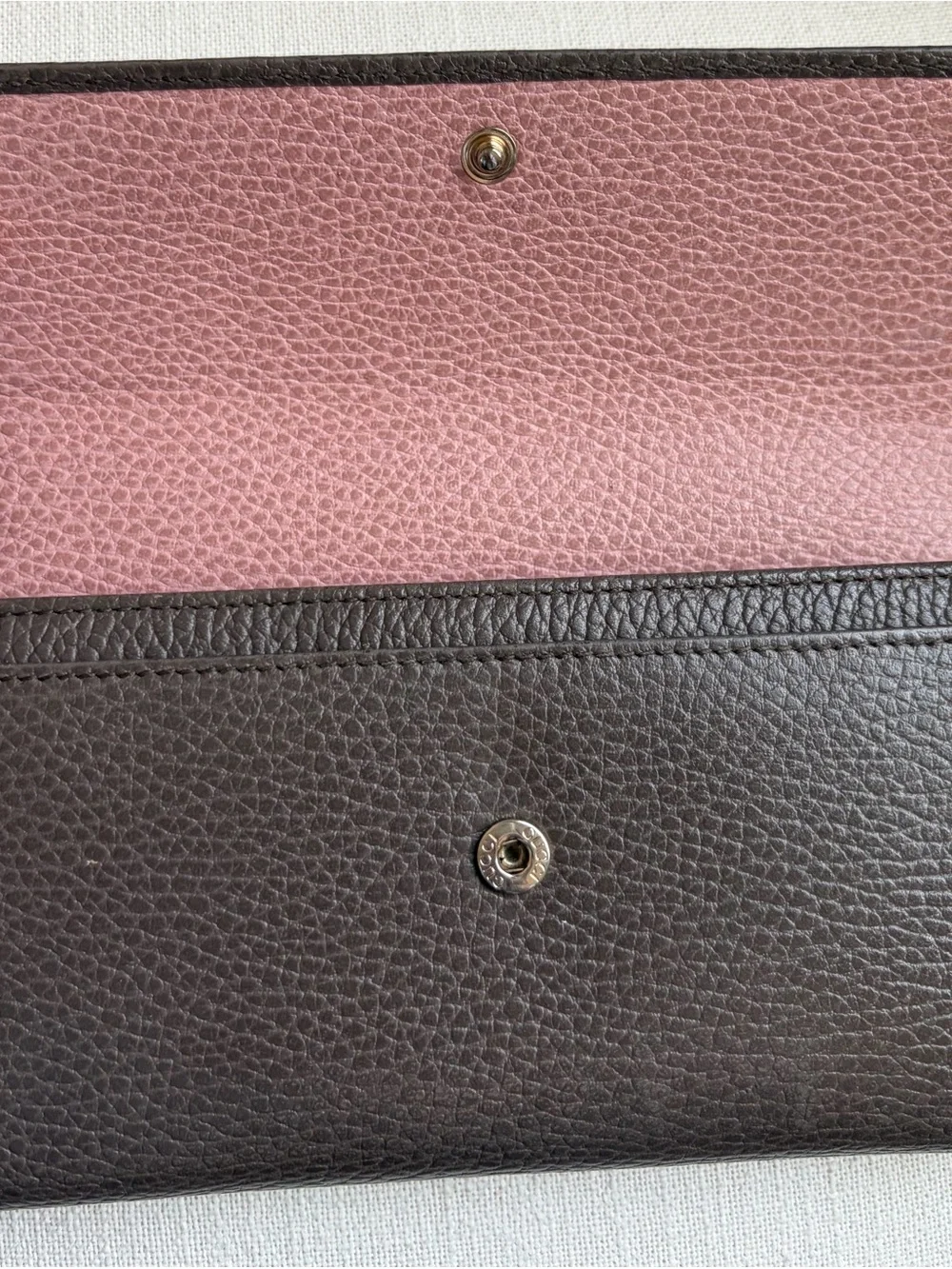 GUCCI brown/pink pebbled leather long wallet